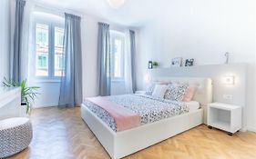 Apartment Alba