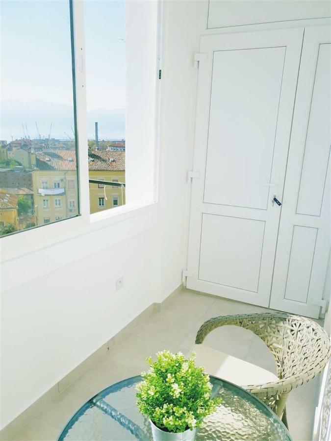 Apartment Alba Rijeka Exterior foto